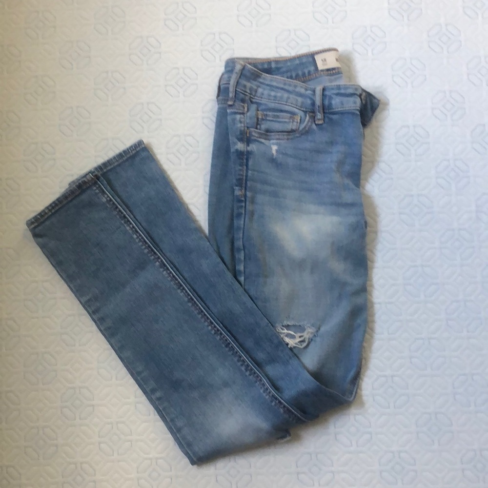 Hollister like new Size 5 R Jeans light wash